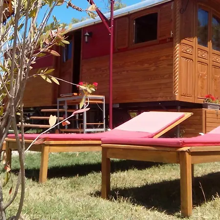 La Nanou'che 3* Le Cailar