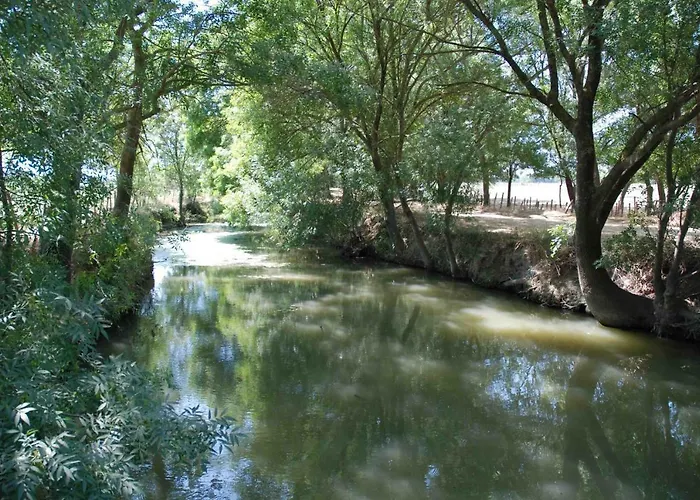 La Nanou'che 3* Le Cailar
